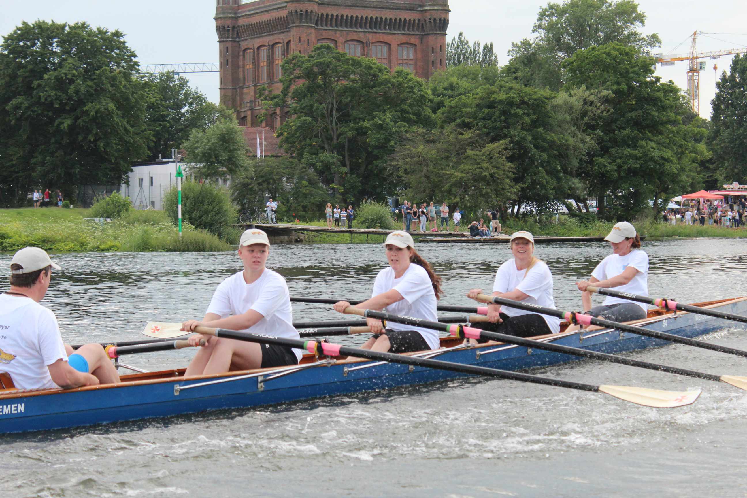 team feyer im finalrennen.jpg
