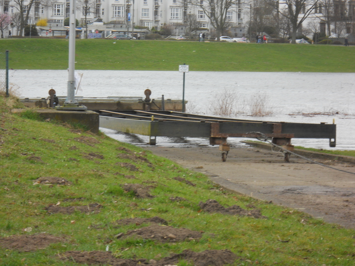 2014-03-14_anleger_zu_wasser (3).JPG