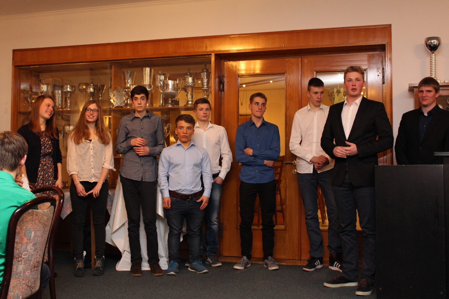JuniorInnen B: Jana, Lynn, Jasper, Jonathan, Henry, Tim, Tobias - Trainer: Tammo, Arne