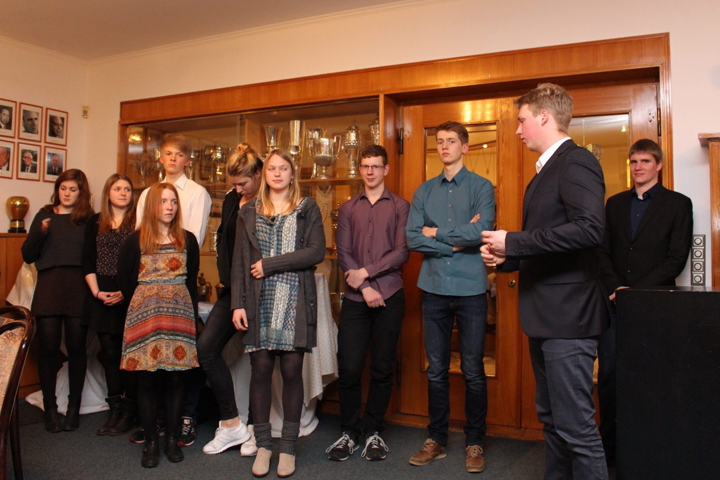 JuniorInnen A: Lilli, Rabea, Djamila, Lukas, Tessa, Paulina, Hannes, Jonatan - Trainer: Tammo, Arne