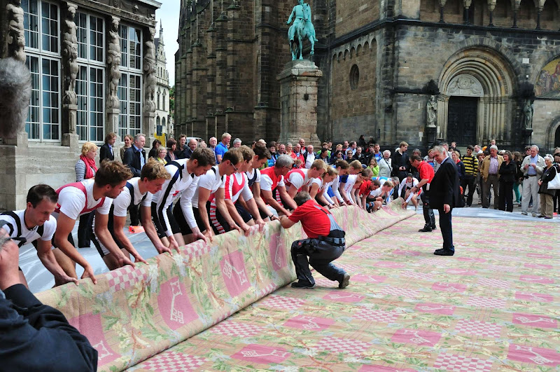 2012-08-13_teppich rathaus-1.jpg